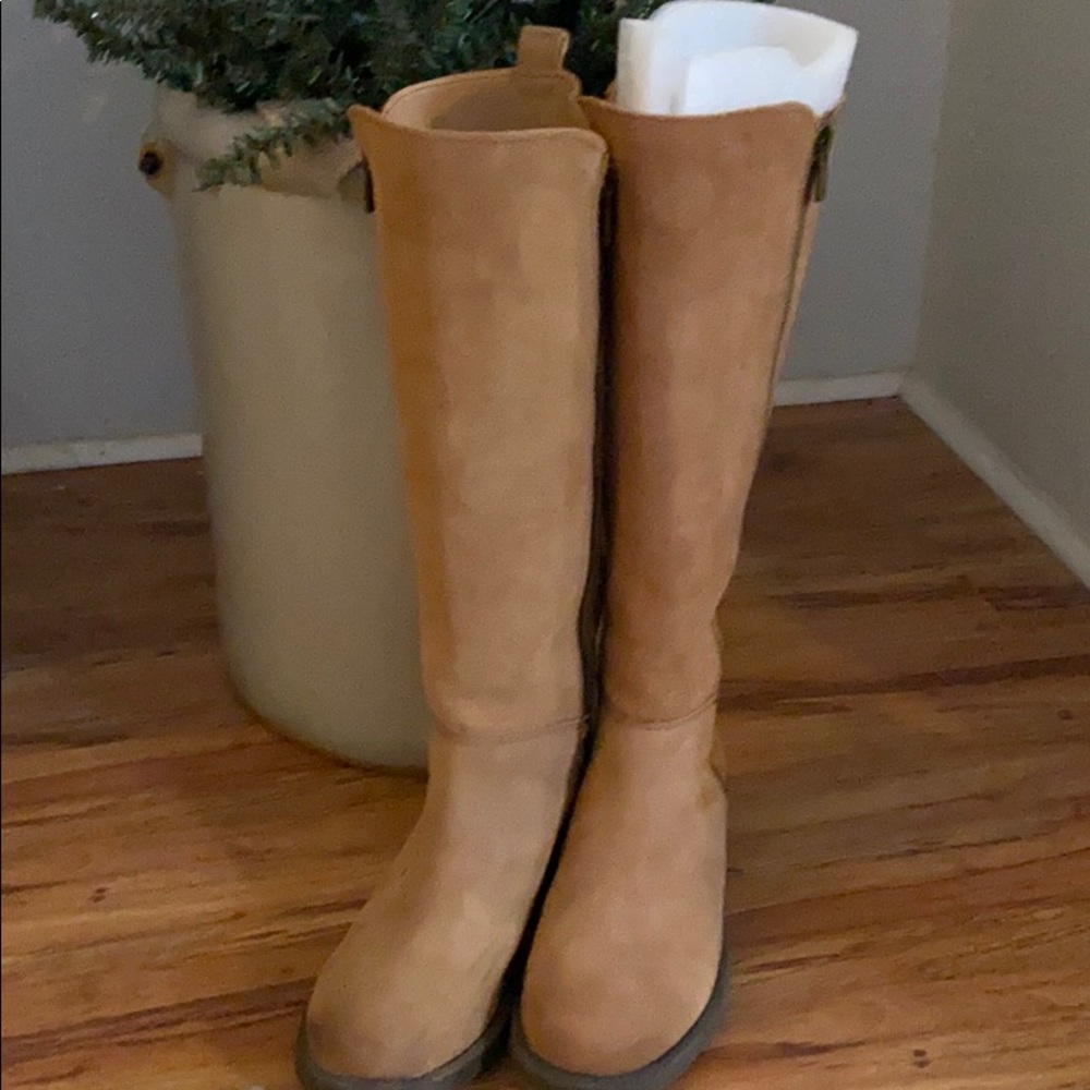 Closet Purge Lucky Brand Suede Boot